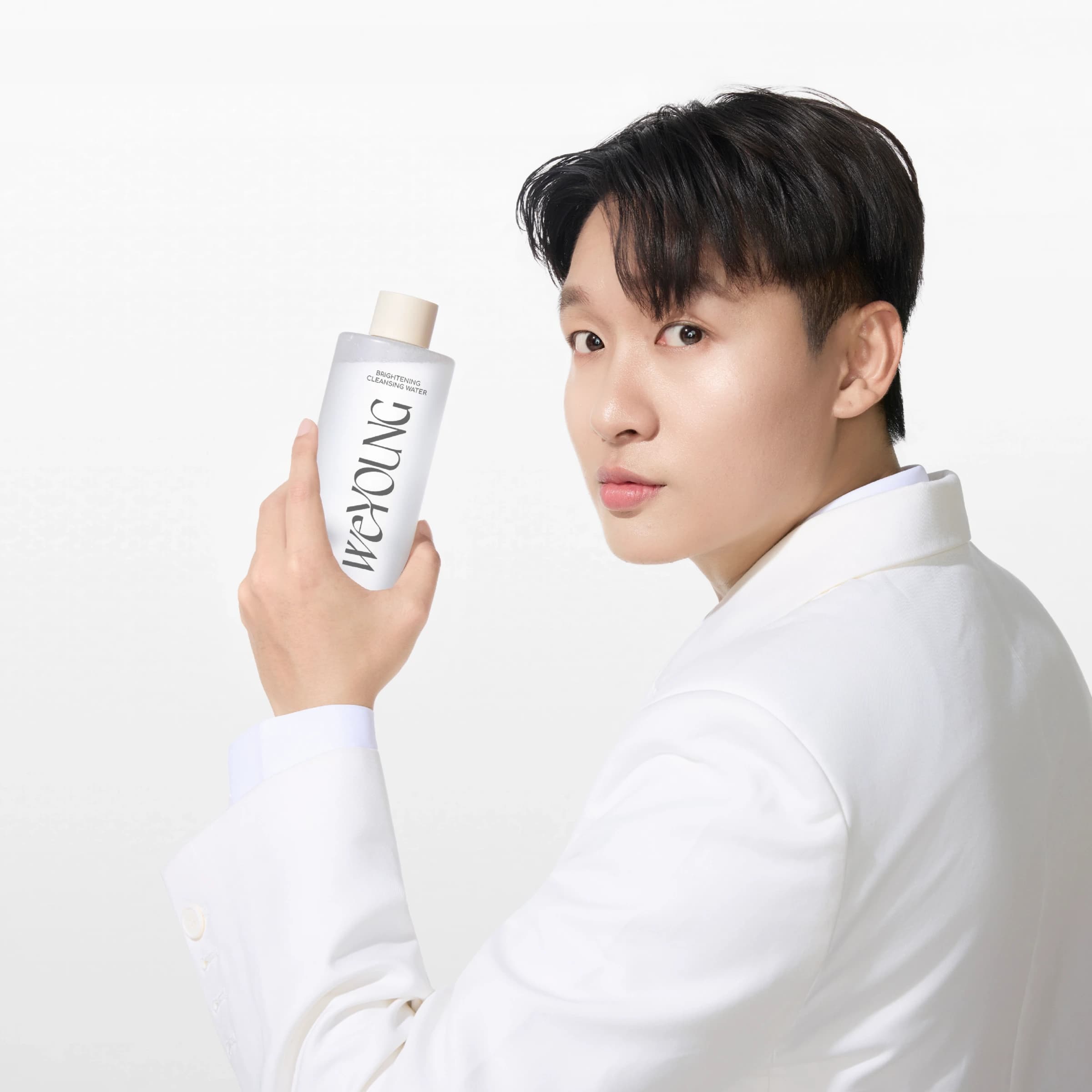 weYOUNG Brightening Cleansing Water